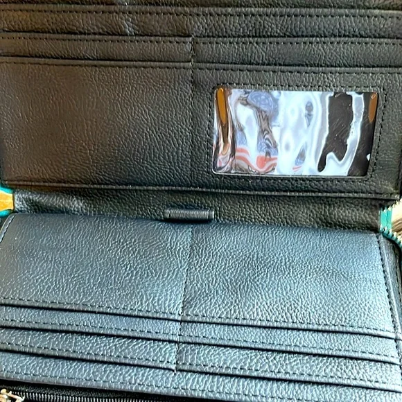 Steve Madden zip around wallet wristlet, teal green with gold hardware. CLEAN!! - Picture 7 of 8